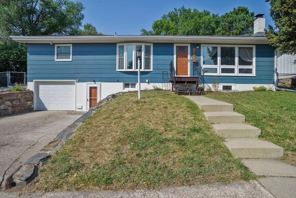 Roomy 5 Bed 3 Bath Fire Place Large Outdoor Space Rapid City Exterior foto